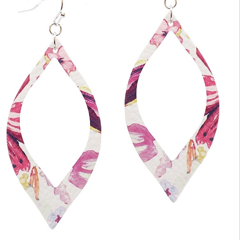 NEW MARQUIS FAUX LEATHER FLORAL EARRINGS